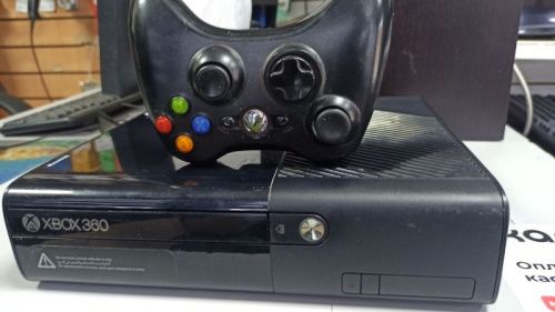 Игровая приставка Xbox 360 E console 1538 
